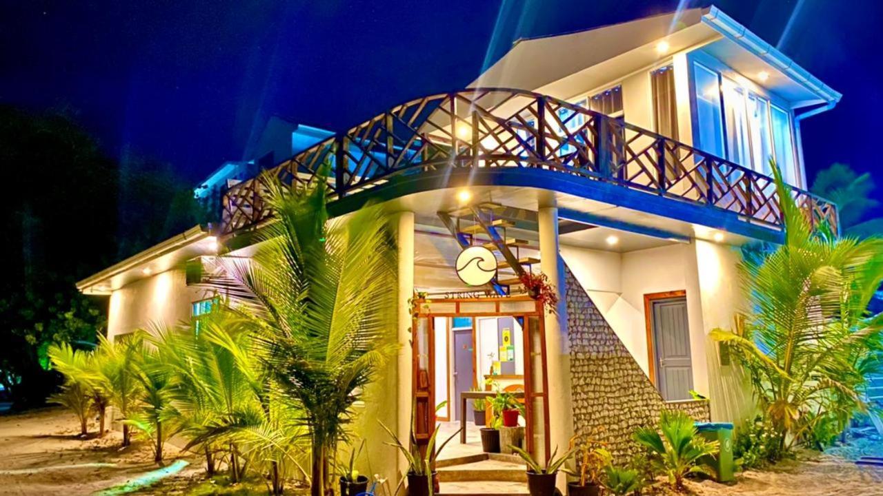 String Wave Maldives Hotel Gulhi Exterior photo